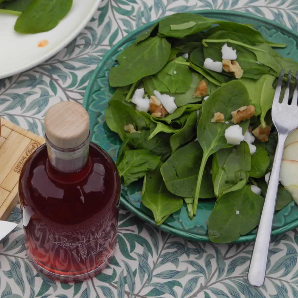 Spinach and Walnut Salad with Goats Cheese and Apple