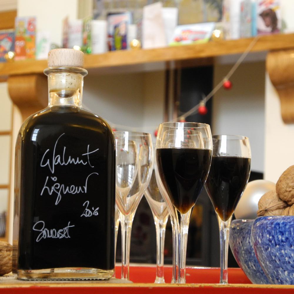 Walnut Liqueur 38%