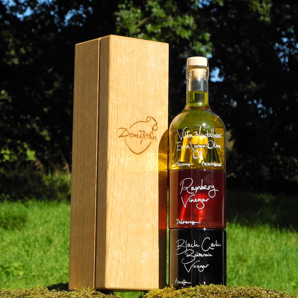 Bread Dipper and Salad Dressing Gift Set with Tuscan Olive Oil, Black Garlic Balsamic Vinegar and Raspberry Vinegar in Stacking Bottles and Oak Gift Box