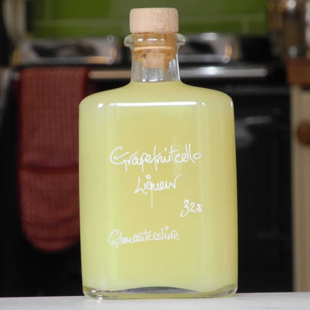 Hipflask of Grapefruitcello