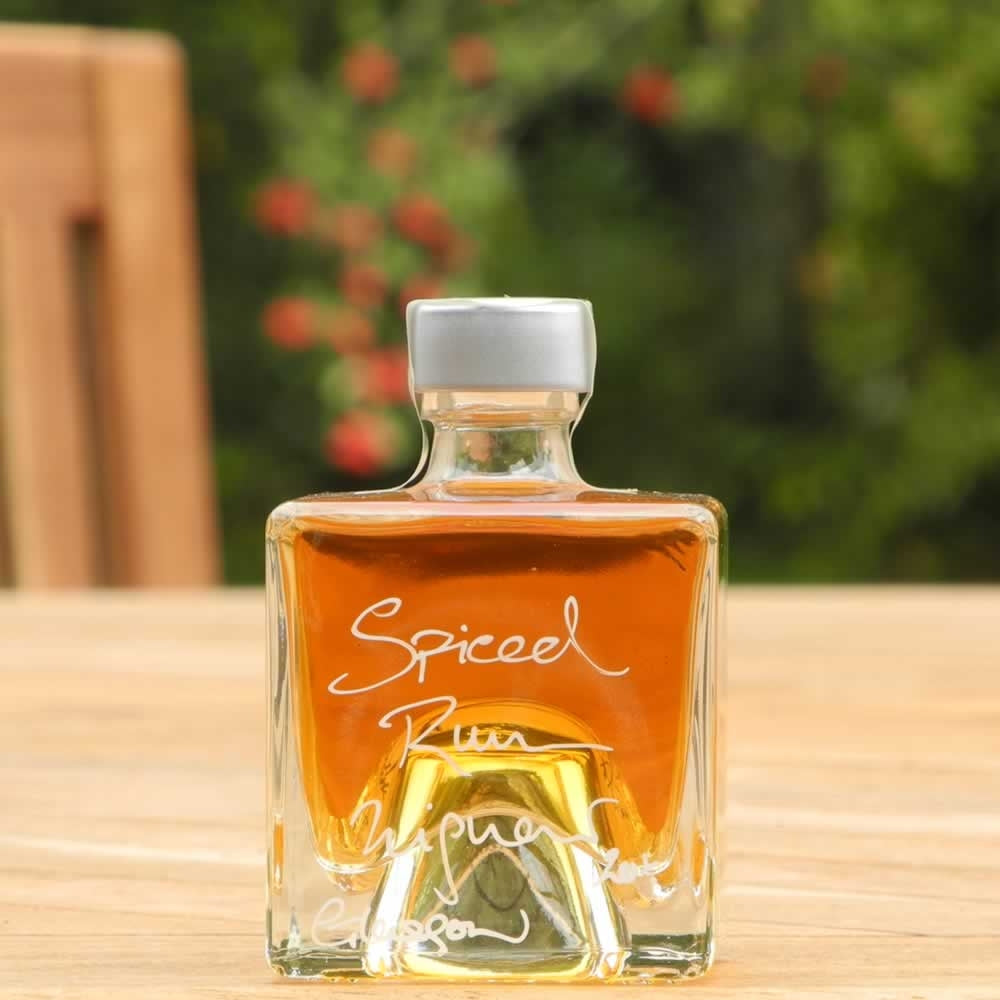 Spiced Rum Liqueur 20% (100ml Mystic bottle)